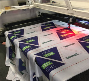 Professional Fabric Laser Cutter Equipment , Automatic Fabric Cutting Machine